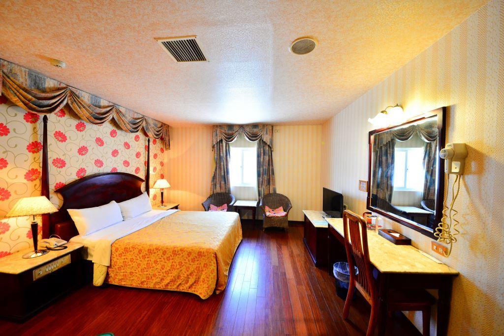 Paiwei Motel ไถหนาน ภายนอก รูปภาพ